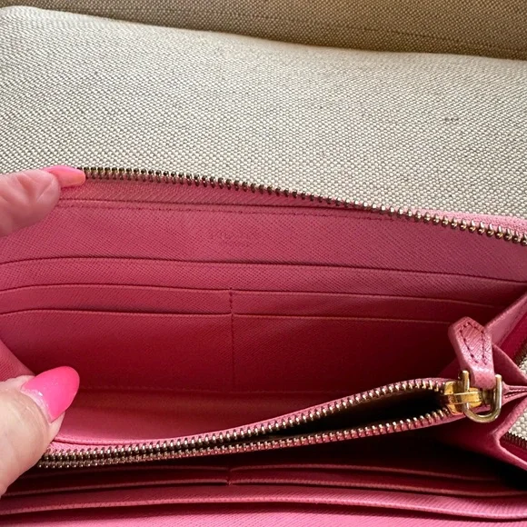 PRADA Zip around Peony Pink Saffiano Bow Wallet. - Picture 9 of 14